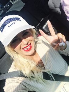 A Complete Maine Travel Guide featured by top US lifestyle blogger, Leslie Nicole Langan