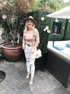 A Complete Maine Travel Guide featured by top US lifestyle blogger, Leslie Nicole Langan
