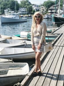 A Complete Maine Travel Guide featured by top US lifestyle blogger, Leslie Nicole Langan