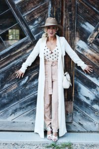 A Complete Maine Travel Guide featured by top US lifestyle blogger, Leslie Nicole Langan