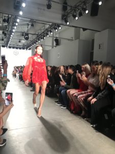 New York Fashion Week 101: Everything You Need To Know featured by top US fashion blogger, Leslie Nicole Langan