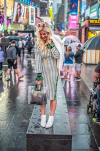 New York Fashion Week 101: Everything You Need To Know featured by top US fashion blogger, Leslie Nicole Langan